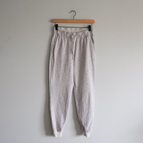Lululemon Womens White Sz 4 On The Fly Pull On Athletic Stretch Luxtreme Joggers - Picture 2 of 14